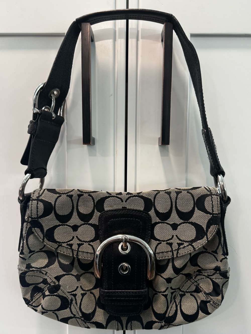 Vintage Y2K Coach Signature 11860 Soho Buckle Shoulder Handbag Black and Gray